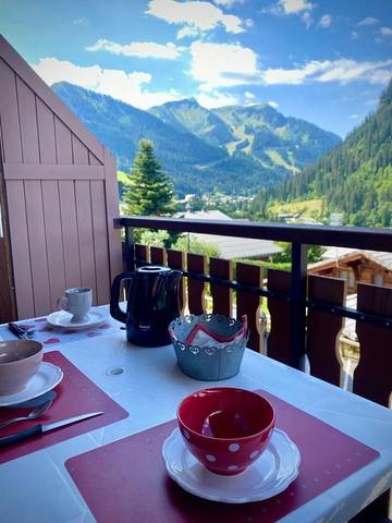 Gîte pour 3 personnes, avec terrasse à Chatel