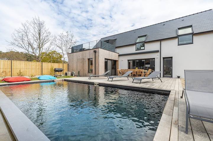 Location de vacances pour 13 personnes, avec jacuzzi et jardin dans Plage Poudrantais