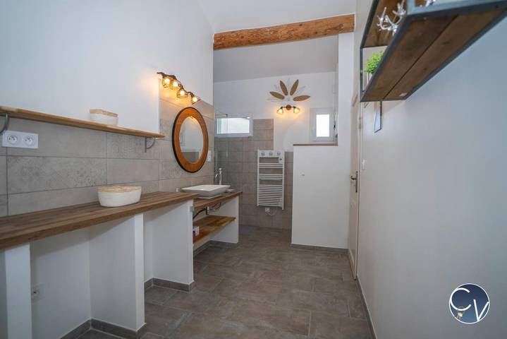 Location de vacances pour 4 personnes, avec piscine ainsi que jardin et terrasse à Aiguèze - 4