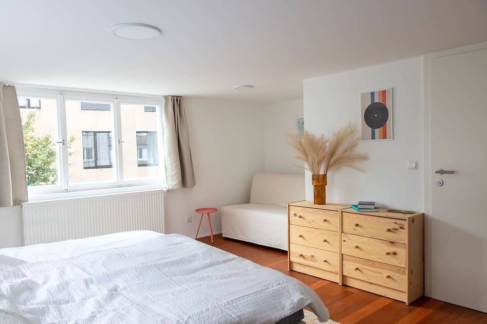 Entire apartment, \"Residential Gem in the Vibrant Dornbirn, Ibiza 3\" in Dornbirn, Bodensee-Vorarlberg