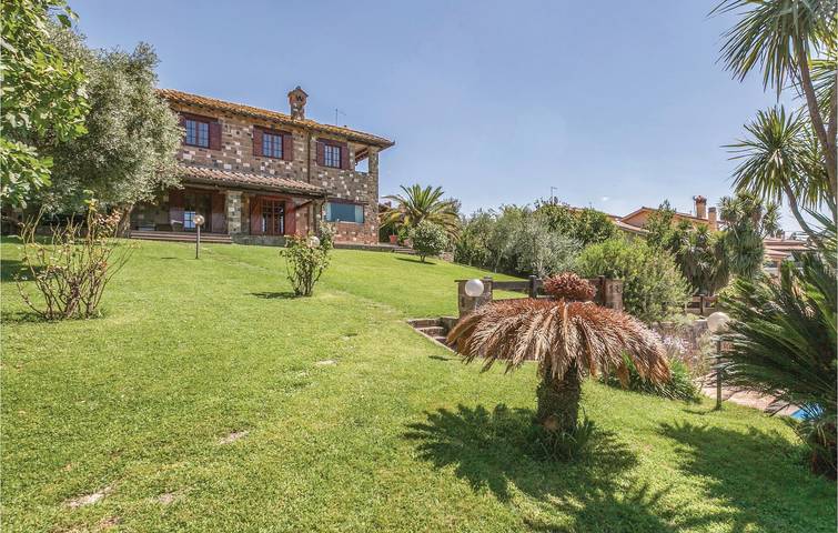 Location de vacances pour 10 personnes, avec piscine ainsi que vue sur le lac et jardin dans Province de Rome - 2