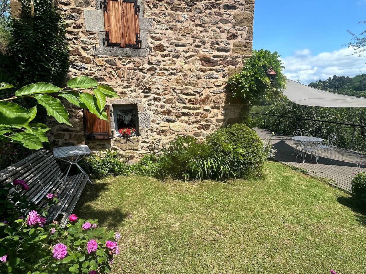 Retraite pour Couple dans Maison de Vigne avec Terrasse in Tailhac, Haute-Loire