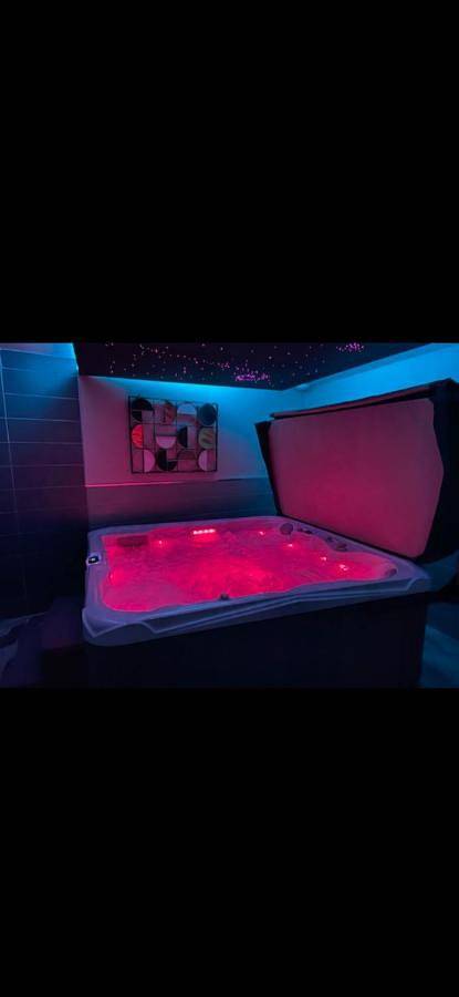 Maison de vacances pour 4 personnes, avec sauna ainsi que terrasse et jacuzzi
