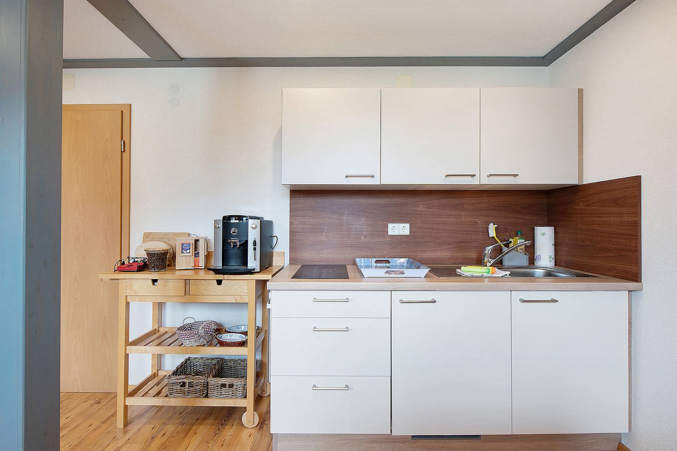 Ganze Wohnung, Ferienwohnung "Atelier" mit Gemeinschaftsgarten und Wlan in Bad Bellingen, Südschwarzwald