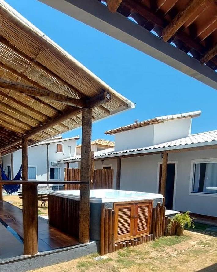 Pousadas para 2 pessoas, com jacuzzi e balcão e ainda jardim em Maricá