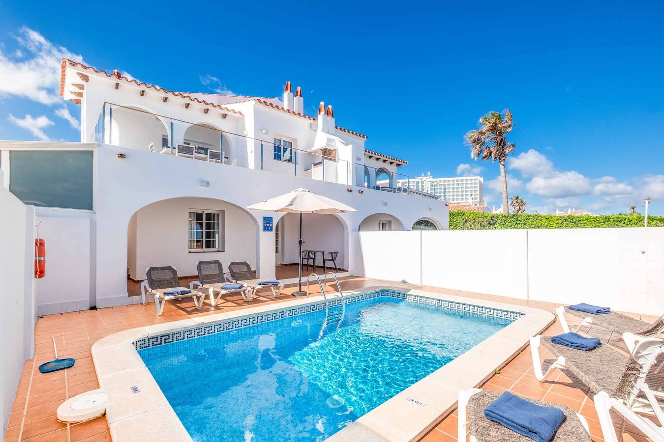 Villa pour 6 personnes avec terrasse in Arenal d'en Castell, Es Mercadal