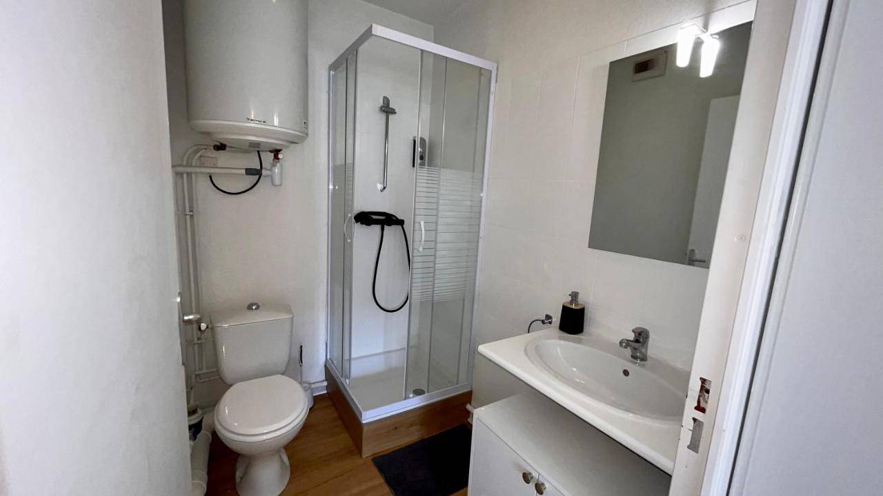 Appartement entier, Apartment with Terrace in L'Isère, Isère
