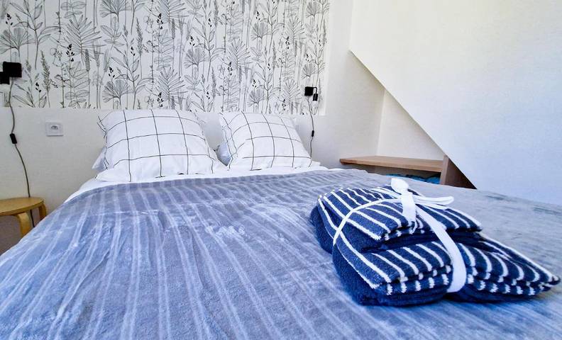 Location de vacances pour 4 personnes, avec terrasse à Saint-Rémy-la-Varenne - 3