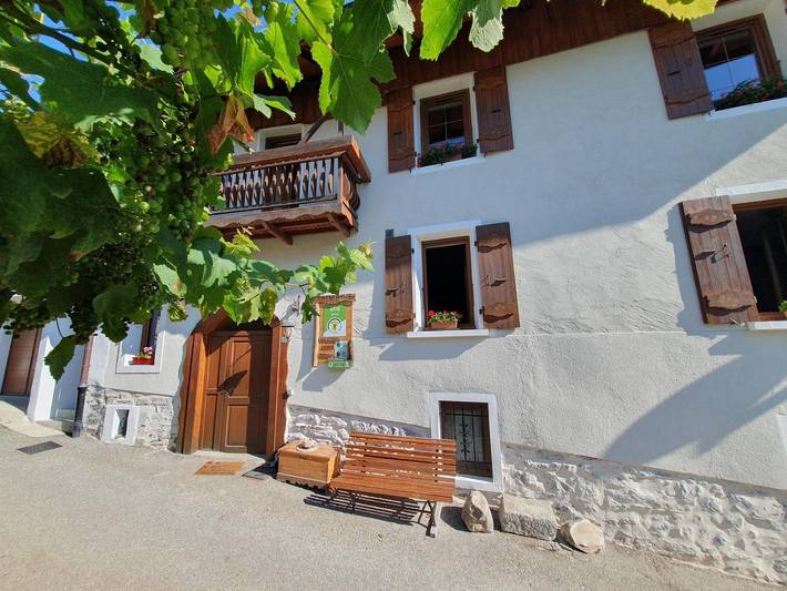 Gîte pour 14 personnes, avec balcon et jardin, animaux acceptés