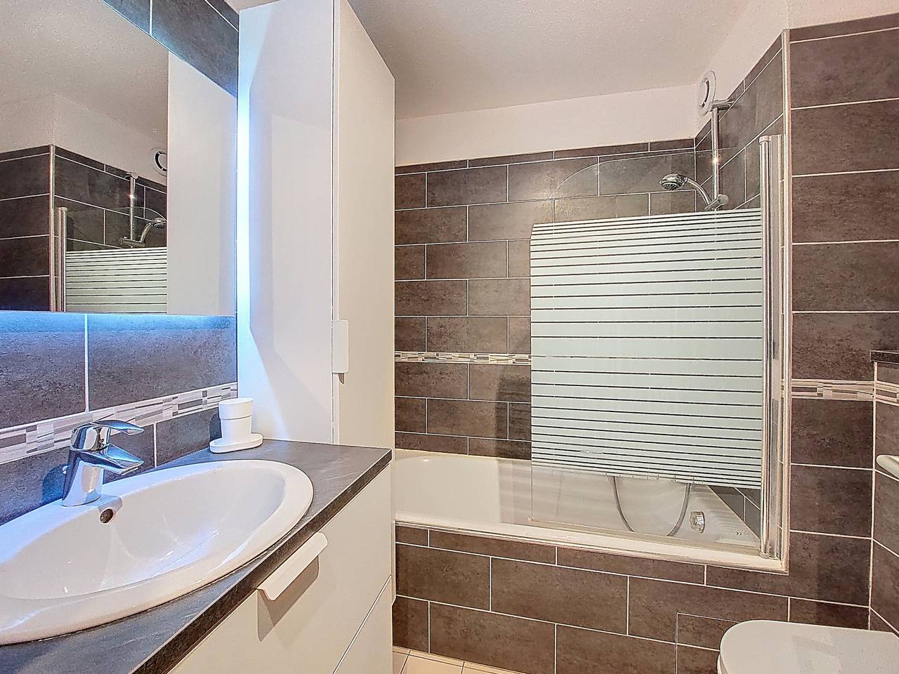 Ganzes Studio, Enchaple S61 - 4 pers - Coeur de station - Piscine - St Jean d'Aulps in Saint-Jean-d'Aulps, Les Portes du Soleil