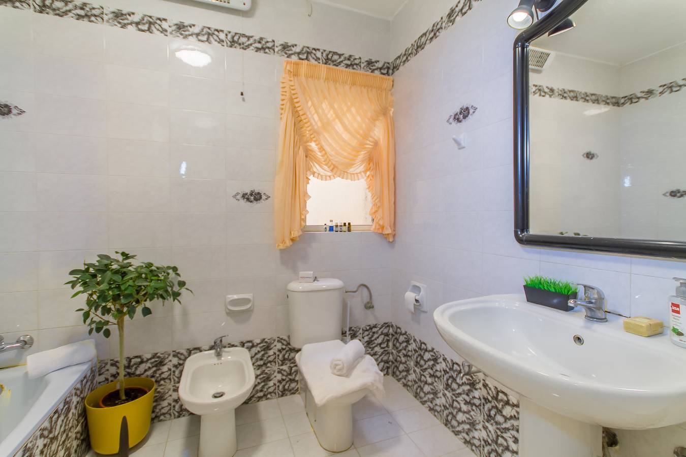 Swieqistay room7 shared bath - Paceville in San Giljan, Malta