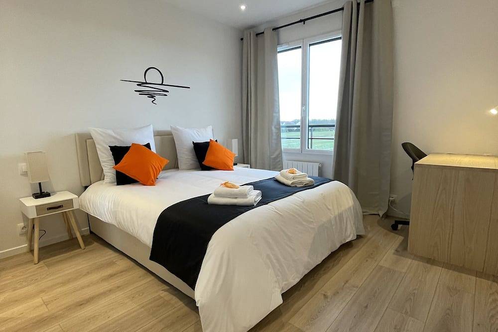 Appartement entier, ♥★ Sunset Cocoon ★♥ T2 46m2 proche centre ville in Villejust, Essonne