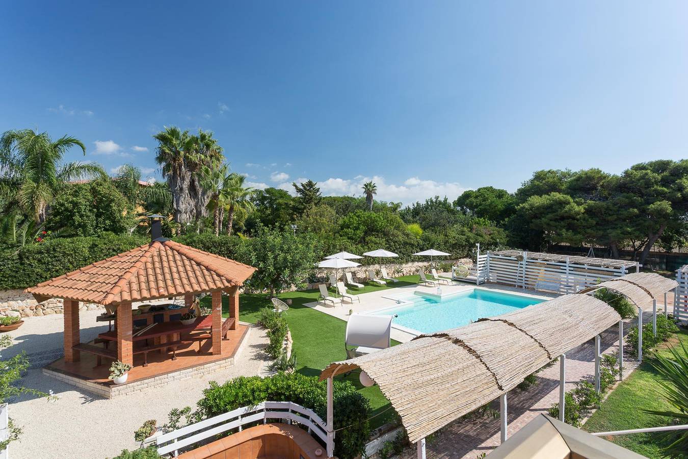 Timparosa, villa con piscina a 2 km dalla spiaggia in Kaukana, Santa Croce Camerina