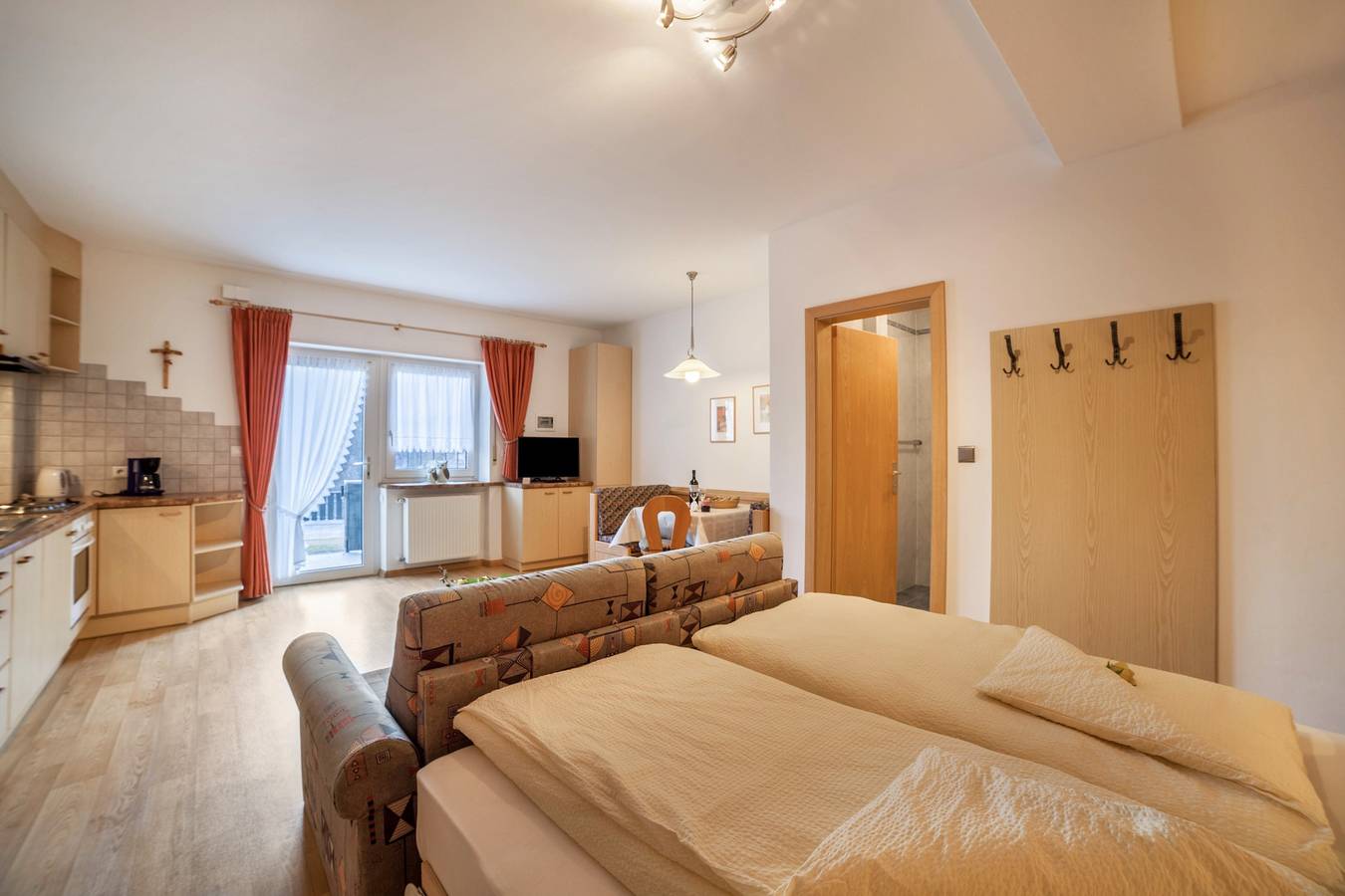 Ganze Wohnung, Ferienwohnung 'Residenz Pichler 7' mit Bergblick, Terrasse & Wlan in Stubaier Alpen, St. Leonhard in Passeier