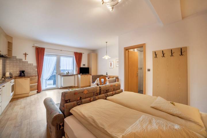 Ganze Wohnung, Ferienwohnung 'Residenz Pichler 7' mit Bergblick, Terrasse & Wlan in Stubaier Alpen, St. Leonhard in Passeier