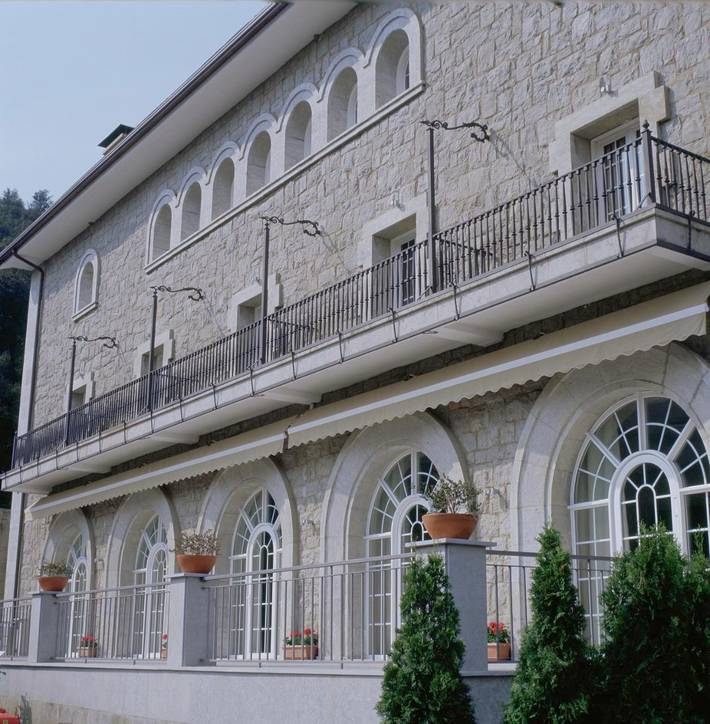 Hotel para 2 personas, con Terraza además de Jardín y Piscina en Osona - 4