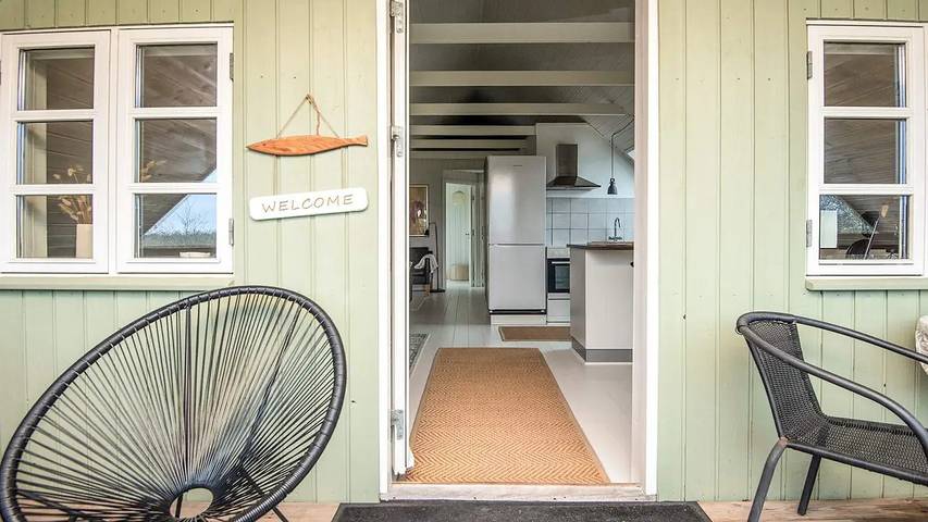Ferienwohnung für 5 Personen, mit Terrasse in Høll