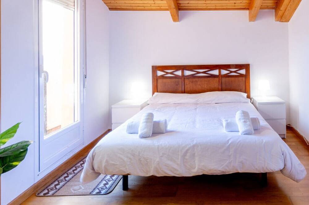 Entire apartment, Beautiful Penthouse With the Essence of Soria in Soria, Soria Province