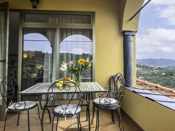 Villa pour 5 personnes, avec terrasse à Imperia