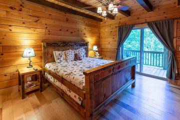 Log Cabin for 7 Guests in Blue Ridge Mountains, North Carolina, Picture 4