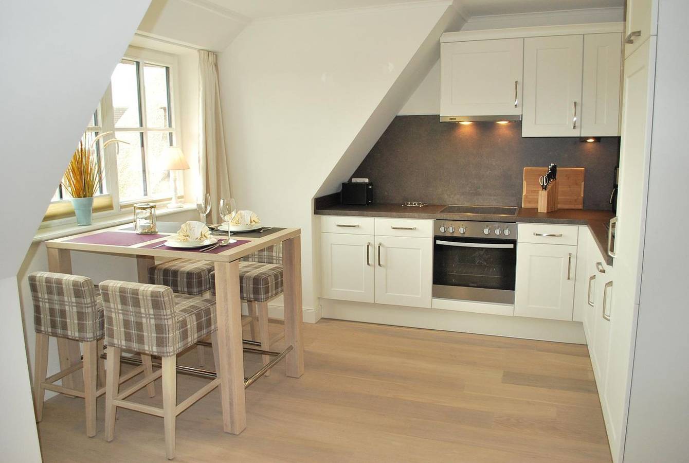 Ganze Wohnung, Wohnen unter Reet - Ferienwohnung für 2 Personen in Büsum, Dithmarschen