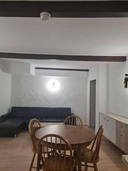 Gîte pour 4 personnes, avec terrasse, animaux acceptés à Vourles - 3