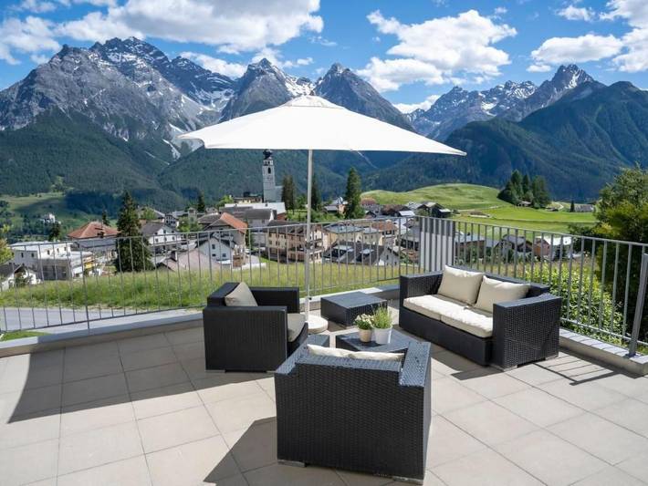 Ferienwohnung für 2 Personen, mit Terrasse in Ftan