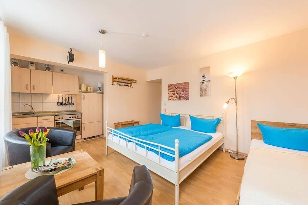 Entire apartment, Holiday room Iv - Holiday room \"Zur Quelle\" in Stralsund, Stralsund Surroundings