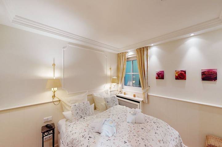 Ganze Wohnung, Exklusive Ferienwohnung für 3 Personen mit Blick auf das Watt von Morsum. in Sylt-Ost, Sylt (Gemeinde)