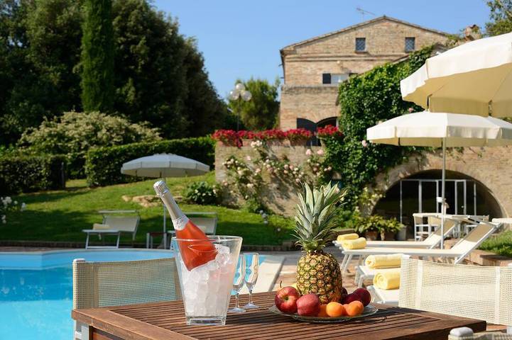 Ferienhaus für 15 Personen, mit Balkon und Garten