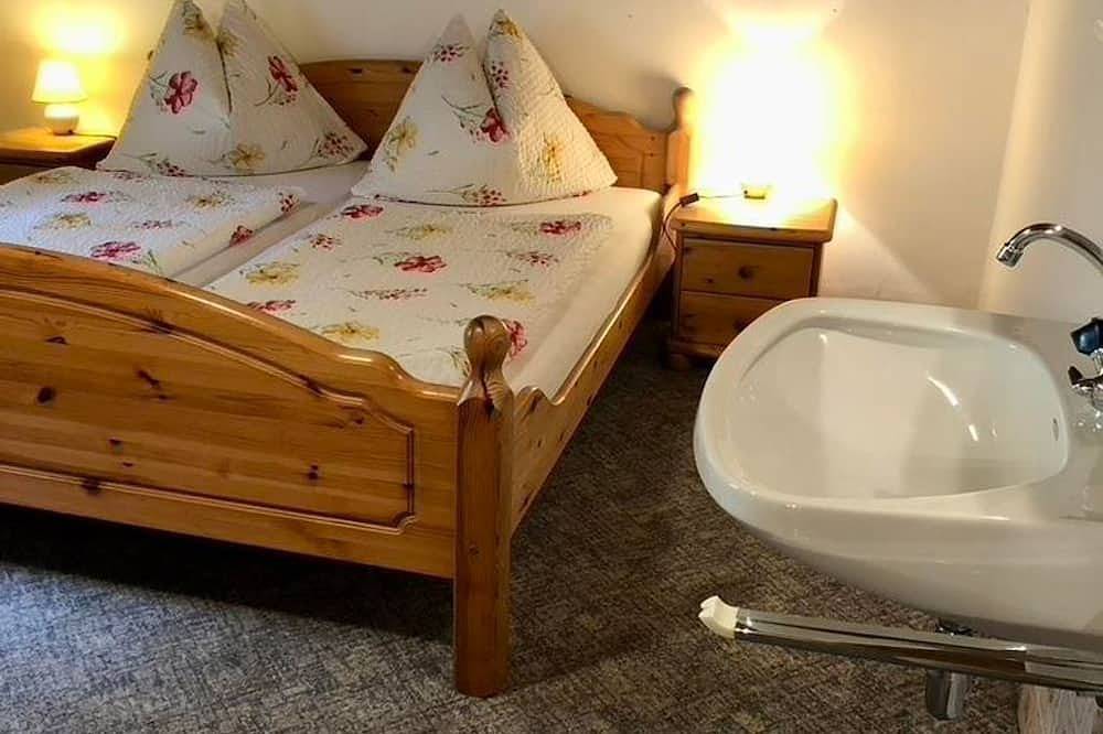 Doppelzimmer, Etagendusche/Etagen-Wc - Oberer Gollmitzer, Ferienhof in Heiligenblut, Bezirk Spittal an der Drau