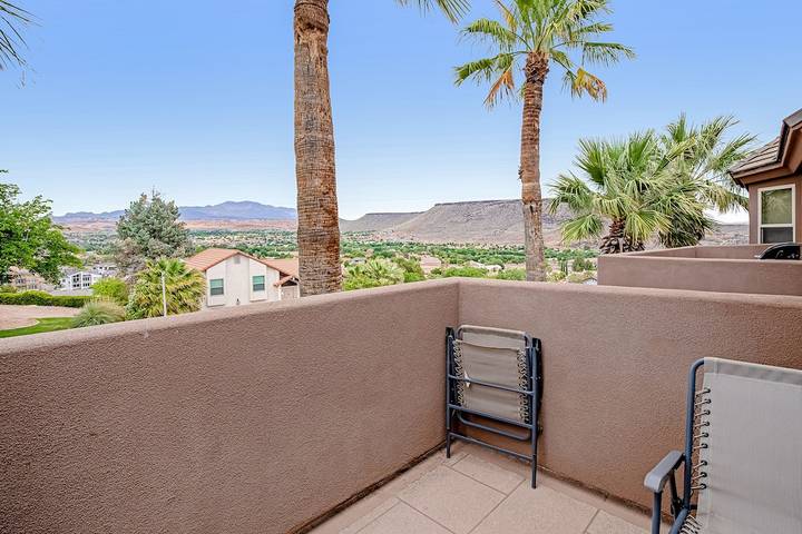 Vacation house for 8 people, with balcony and hot tub as well as pool, with pets in Zion National Park
