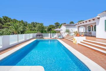 Villa in Es Mercadal, Menorcas Küste für 6 