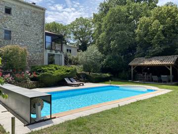 Chambre d’hôte pour 2 personnes, avec jardin et piscine dans les Bouches-du-Rhône