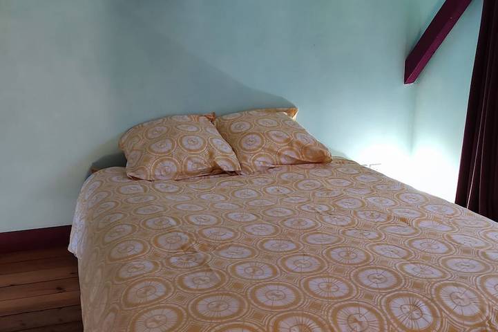 Location de vacances pour 6 personnes, avec jardin et terrasse à Saintes - 4