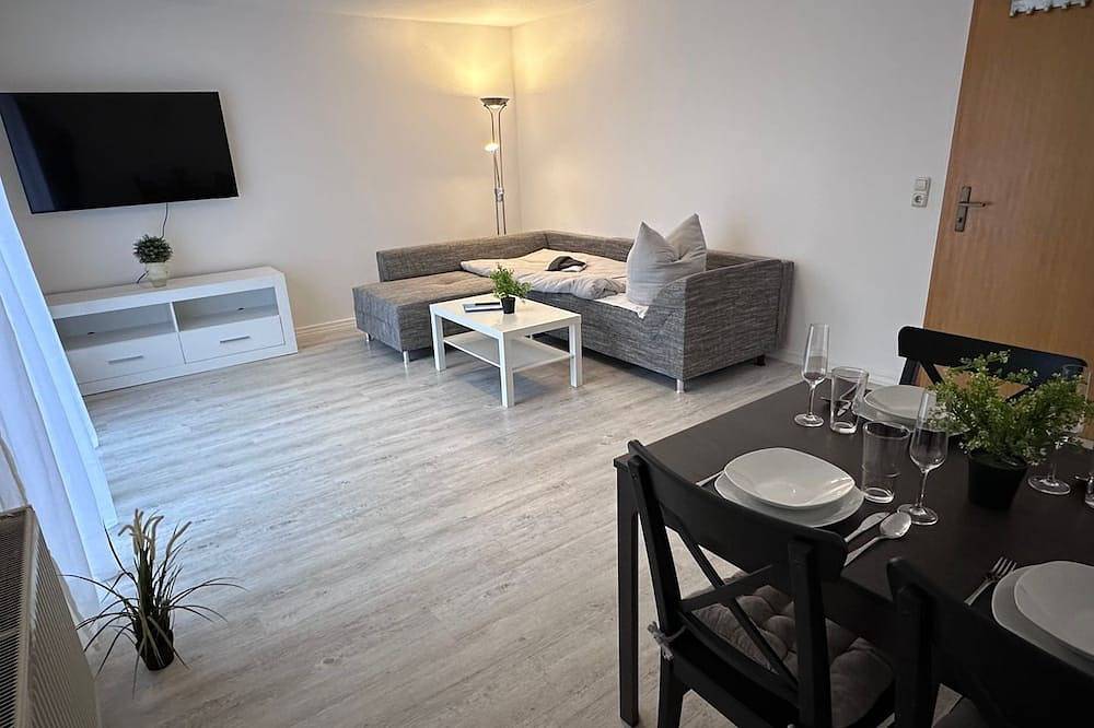 Entire apartment, Haus Ostseesprung - Apartment Victoria on the ground floor with terrace and shared garden - in Bad Doberan (City), Bad Doberan