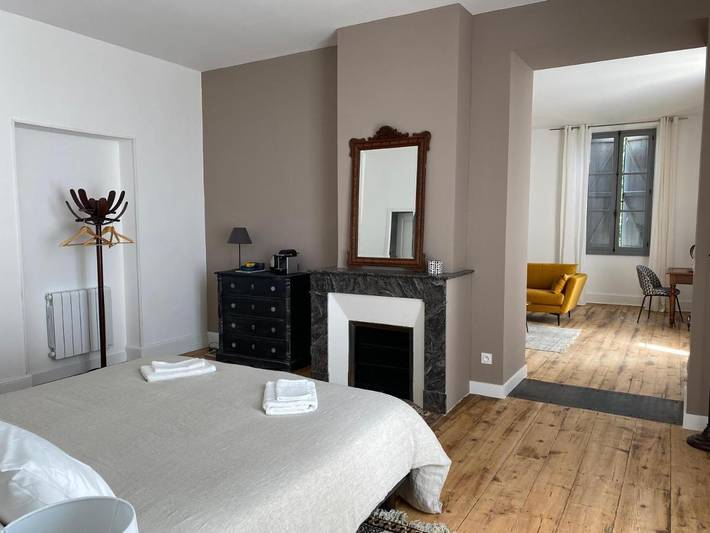 Location de vacances pour 2 personnes, avec jardin ainsi que piscine et vue à Mirande - 4