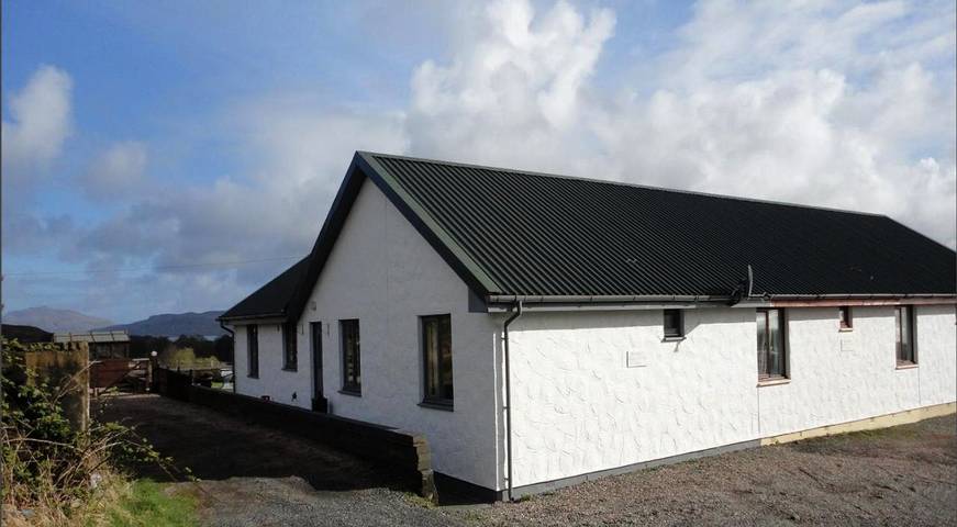 Holiday rental for 6 people, with view and garden on the Isle of Mull