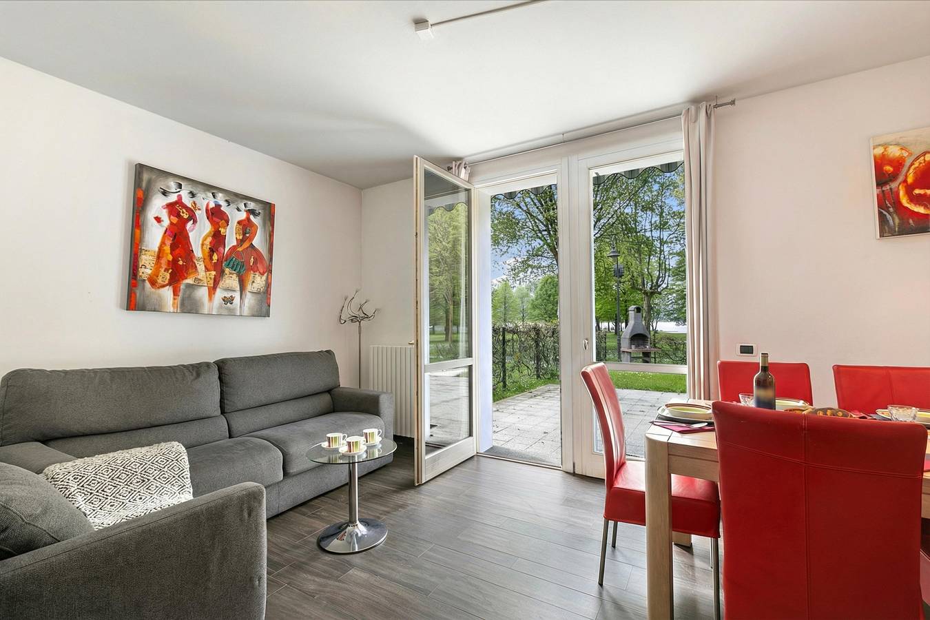 Geheel appartement, Vakantieappartement voor 8 personen met uitzicht op het meer in Porlezza, Gemeente Porlezza