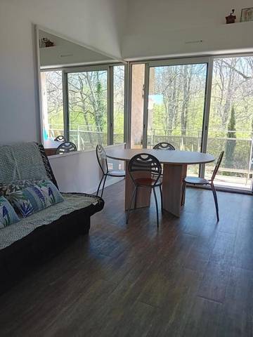 Gîte pour 4 personnes, avec balcon et vue à Buzet-sur-Tarn