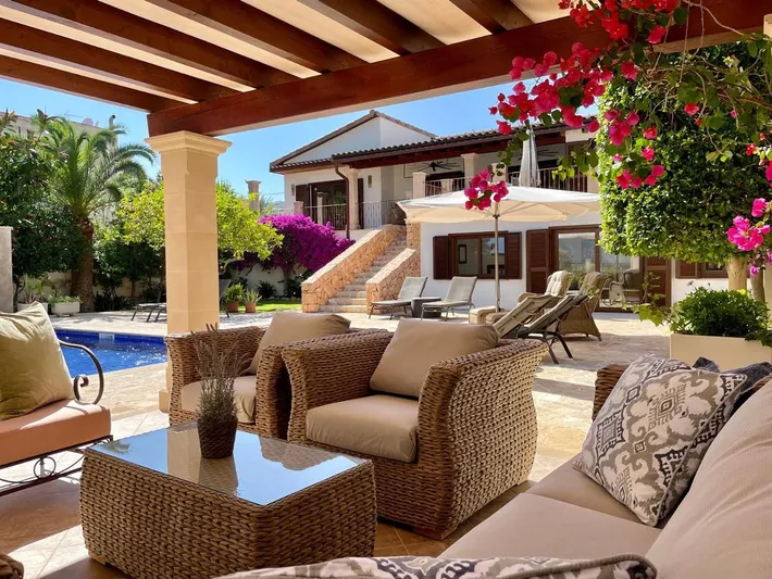 Villa pour 11 personnes, avec piscine ainsi que vue et jardin - 1