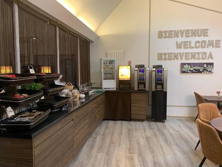 Hôtel pour 3 personnes, avec terrasse et jardin à Parthenay - 2