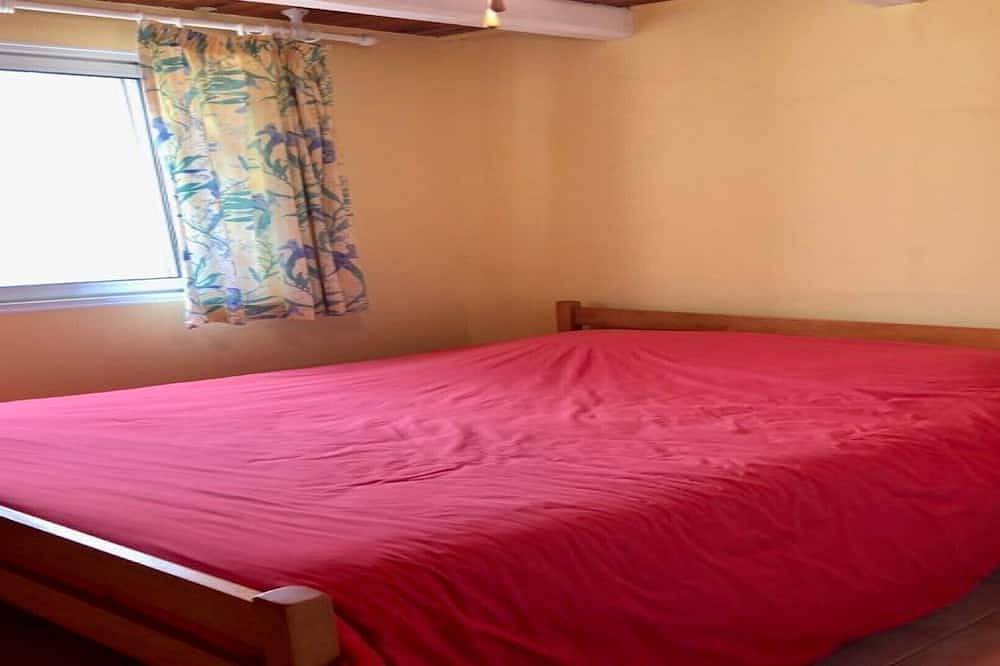 Villa junto al mar con terraza y jardín. in Penta-di-Casinca, Región de Corte