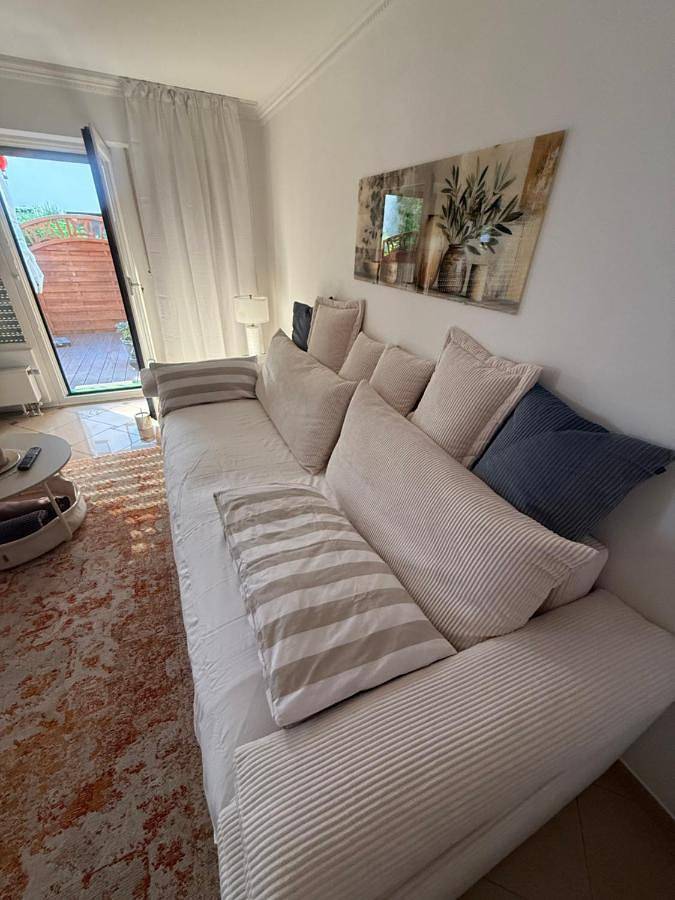 Ferienwohnung für 5 Personen, mit Terrasse und Garten in Hürth - 4