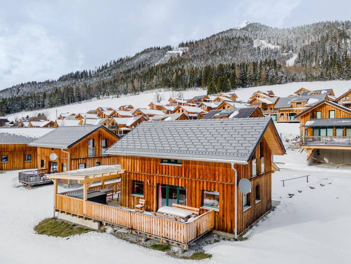 Chalet für 8 Personen, mit Whirlpool und Terrasse sowie Garten und Sauna in Hohentauern
