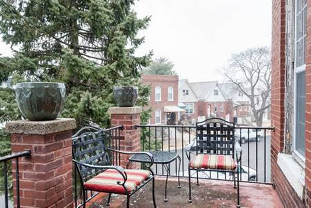 Ganze Wohnung, Schöner Ort!! \"The Hill\" Stl's Italienisch Nbrhd. Schlafmöglichkeiten für 4, 2. Fl w / Balkon in St. Louis, Missouri