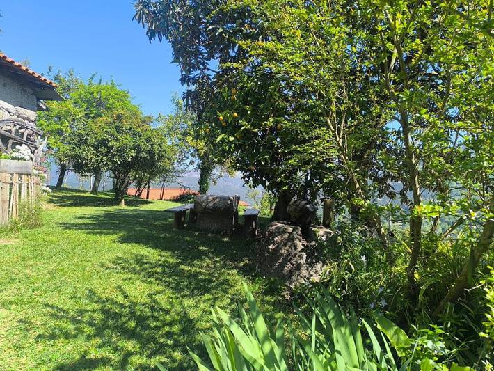 Location de vacances pour 8 personnes, avec vue ainsi que jardin et vue sur le lac, adapté aux familles dans Rio Caldo - 3