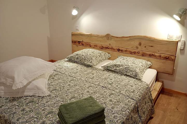 Ganze Wohnung, Oustal del Béal: Charming duplex with a terrace near the restaurants of Mirepoix in Mirepoix, Ariège