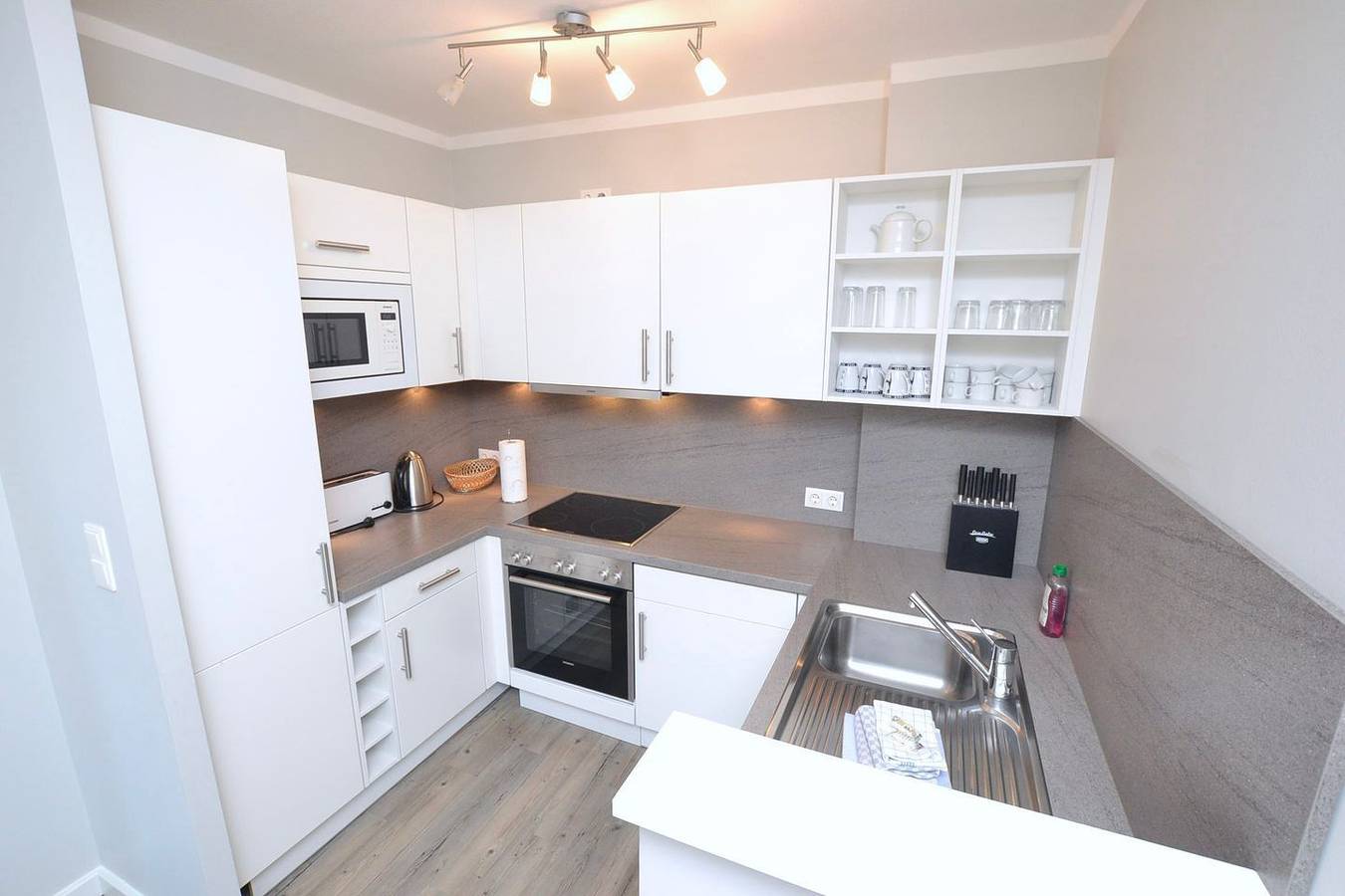 Ganze Wohnung, Modernes Apartment in Westerland mit Balkon, Wlan und Nähe zum Sandstrand in Westerland, Sylt (Gemeinde)