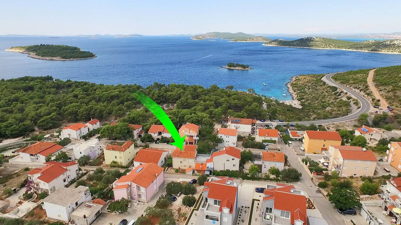 Ganze Wohnung, 2-Zimmer-Ferienwohnung mit Balkon und Meerblick Bilo, Primosten -b in Primosten, Šibenik-Knin